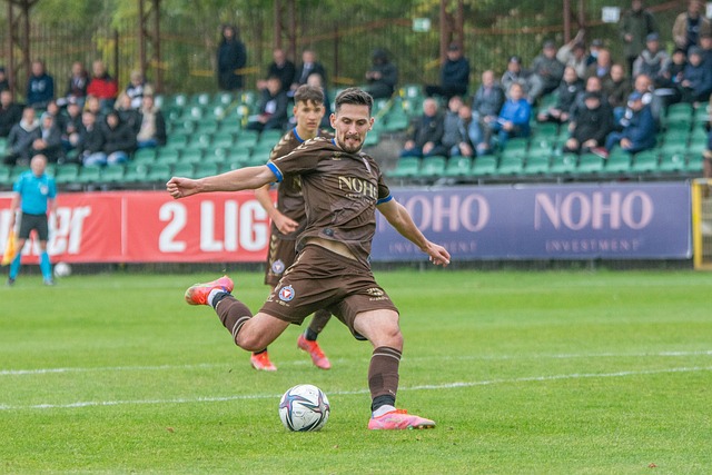 隨著足球轉 隨著足球轉